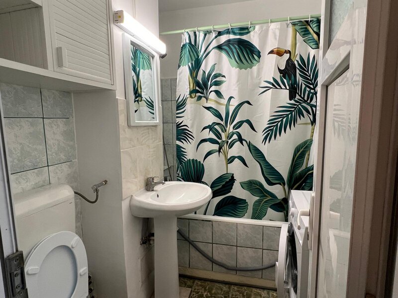 Titan - str.Constantin Brancusi, v-a-v de Parc Titan,