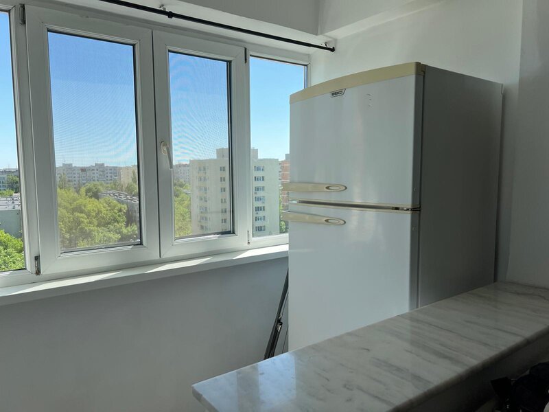 Titan - str.Constantin Brancusi, v-a-v de Parc Titan,