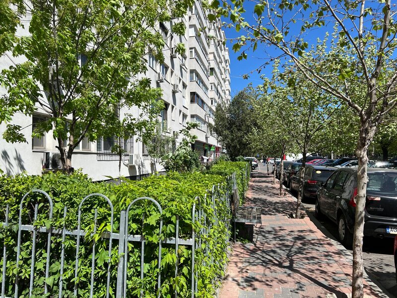 Titan - str.Constantin Brancusi, v-a-v de Parc Titan,