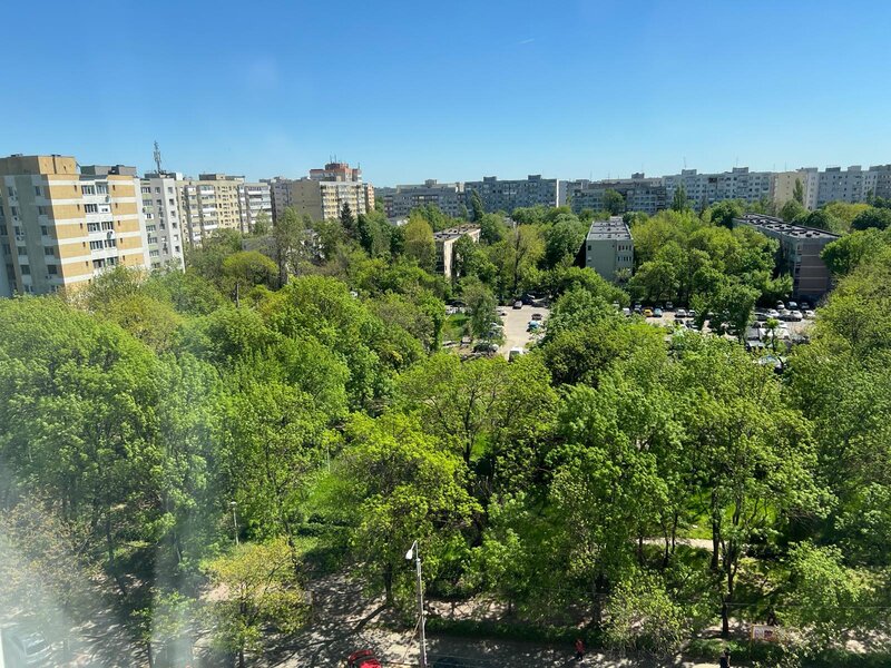 Titan - str.Constantin Brancusi, v-a-v de Parc Titan,